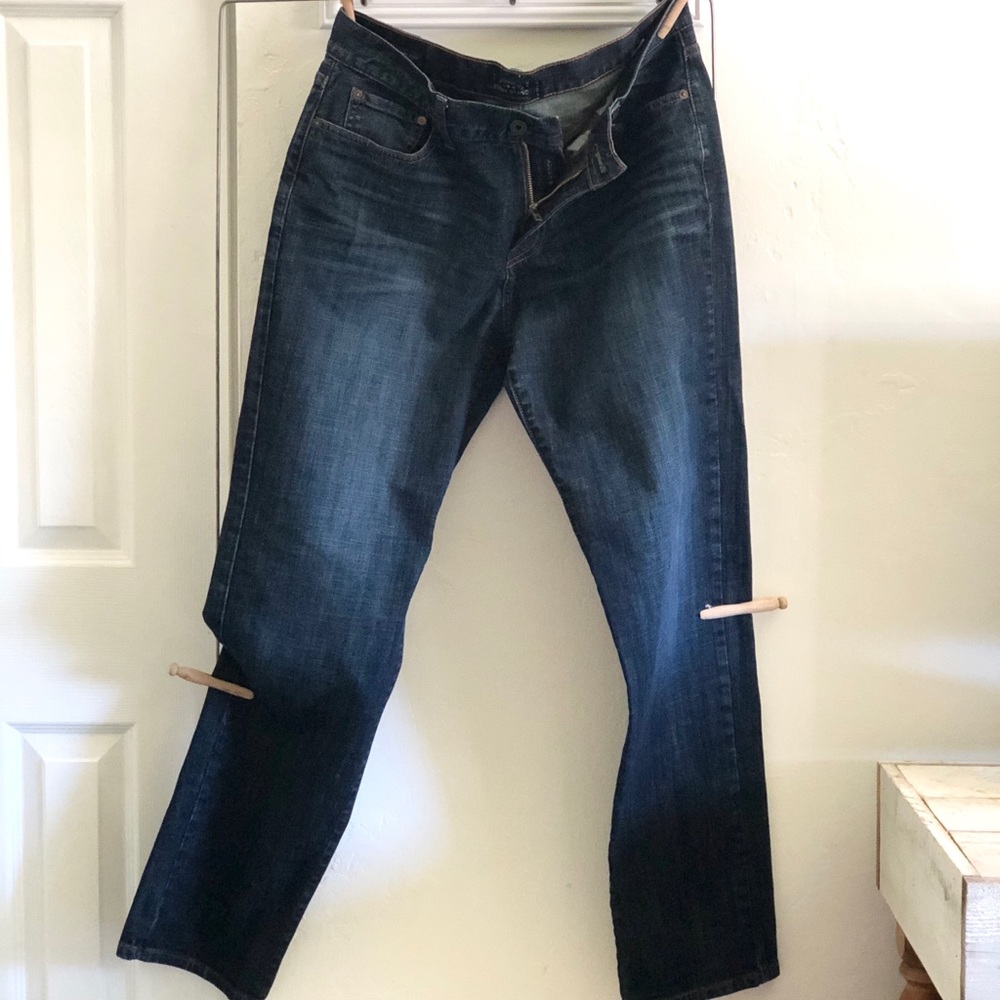 Lucky Brand Men’s 221 Original Straight Jeans
